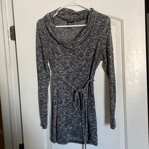 Long maternity sweater